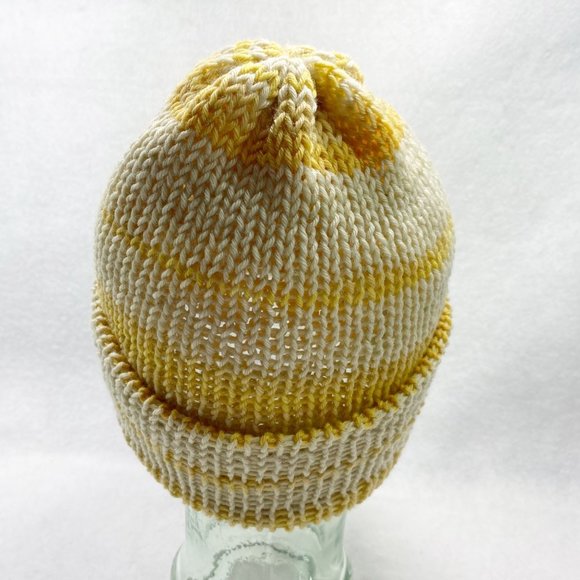 Crochet & Knit Wide Cuff Daisy Beanie OS - Picture 6 of 11